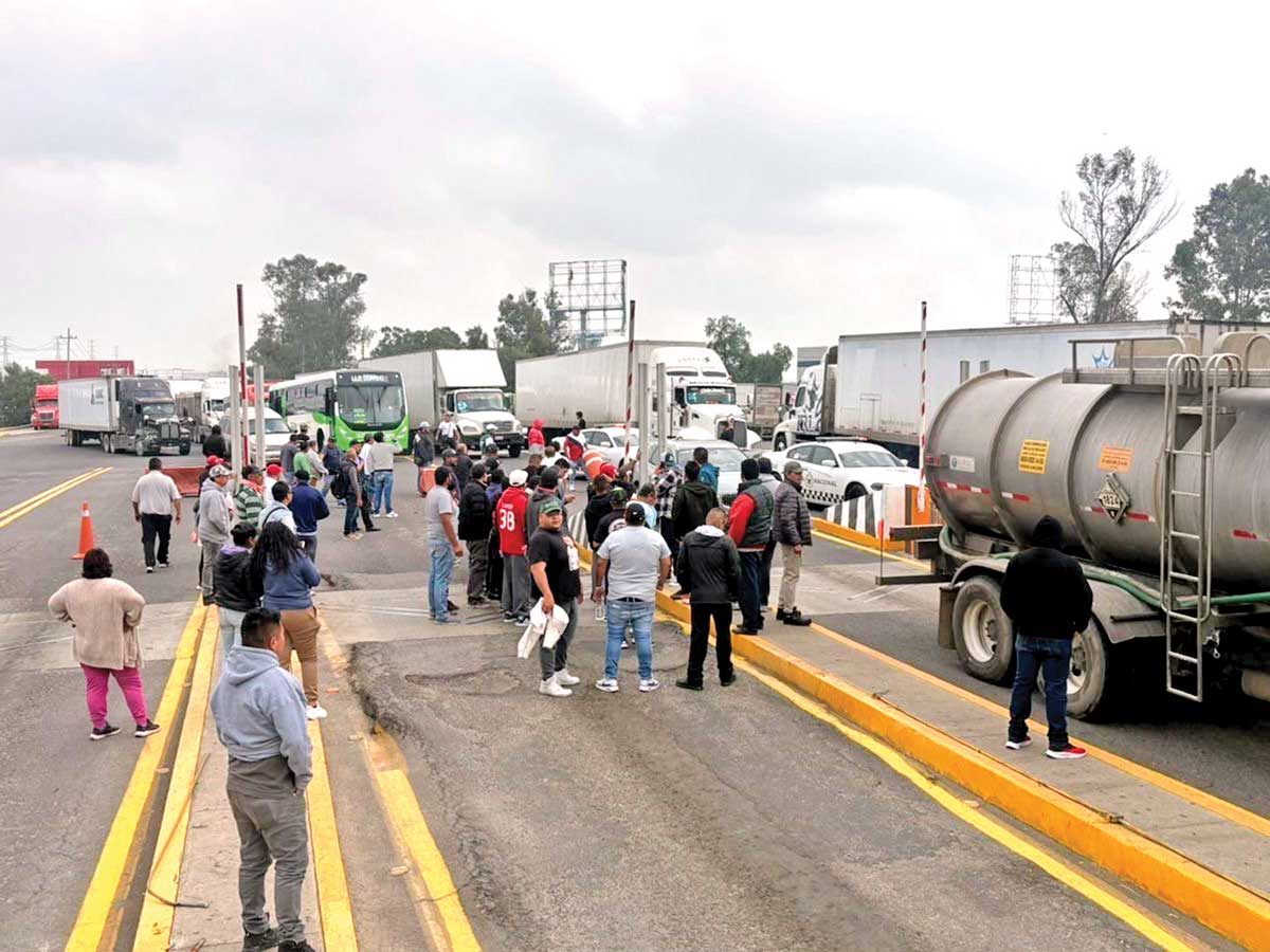 "Operación contra la corrupción: Incautación masiva de miles de litros de combustible en Estado de México"