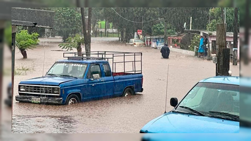 Inundaciones catastróficas azotan la región de Los Tuxtlas, Veracruz: desafío para autoridades y comunidad.