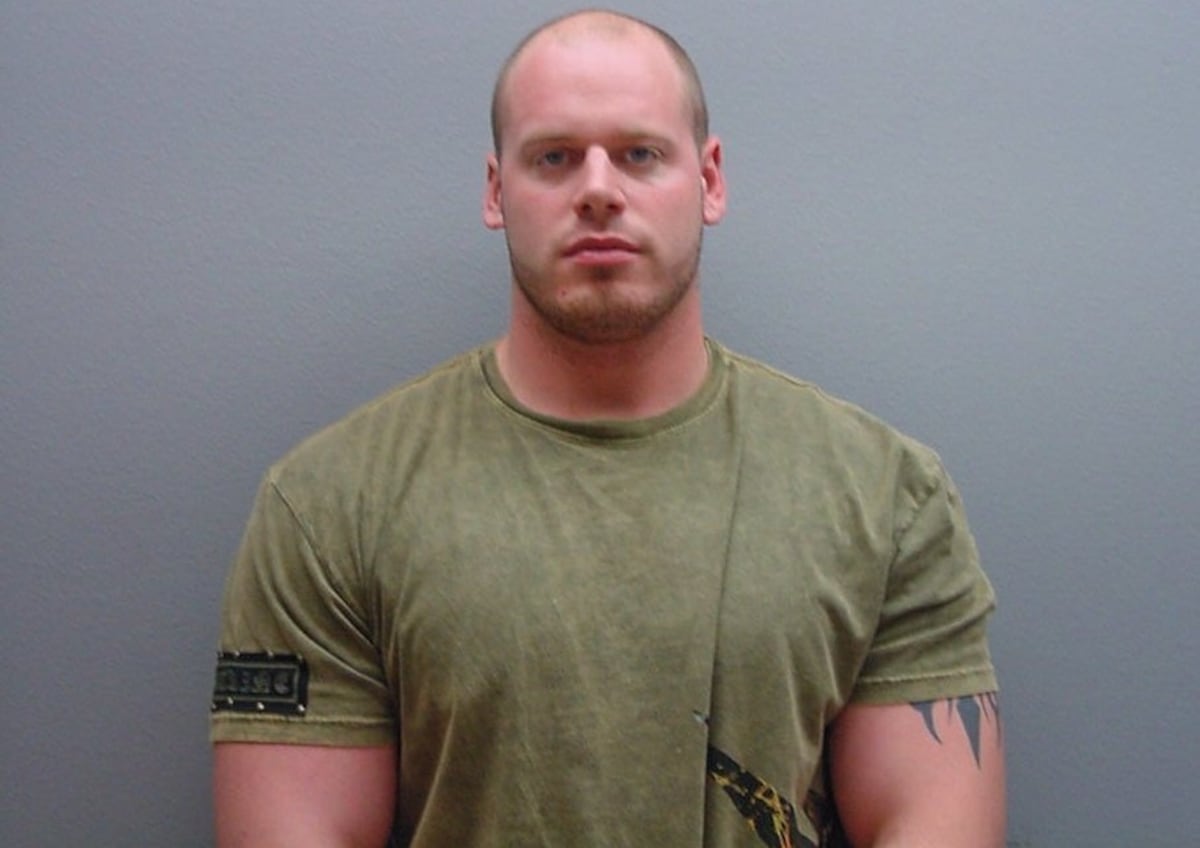 "La Caída de un Idoló: Ryan Wedding, Fugitivo y Arrestado en México tras una Emigración Ilegal"