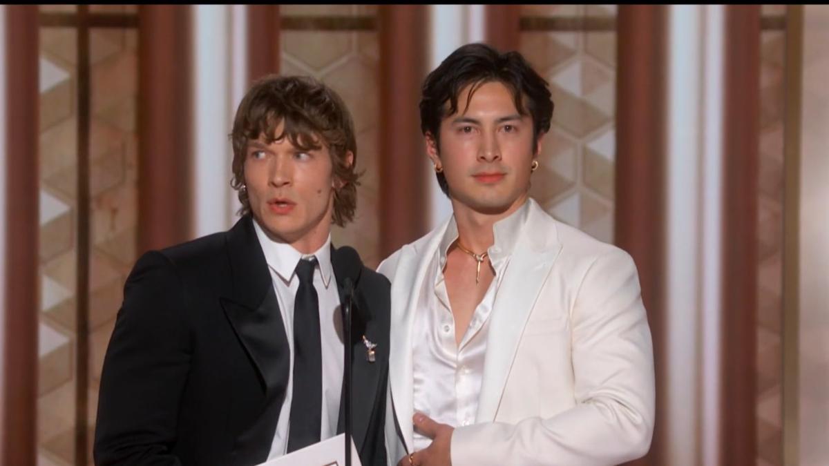 Estrellas emergentes conquistan la noche estrellada: Connar Storrie y Hudson Williams brillan con su actuación impresionante en los Globos de Oro.