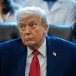 La disputa diplomática se agudiza: Trump defiende la "liberación" de presos políticos en Venezuela, mientras Machado rechaza vehementemente la afirmación.