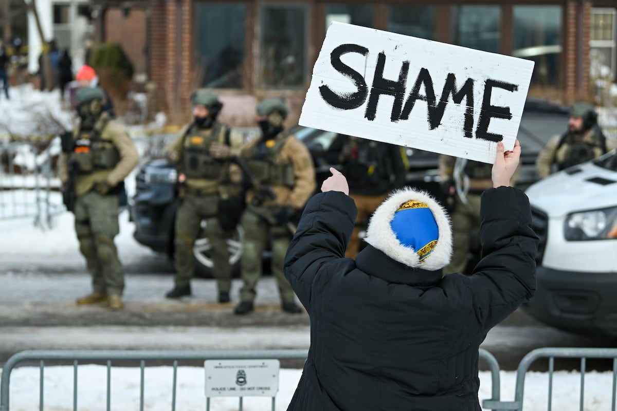 "La verdad detrás de la controversia: ¿Qué realmente sucedió con la mujer abatida en Minneapolis y su vehículo?"