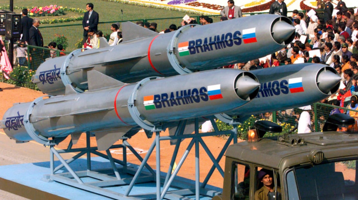 El Arsenal Secreto del Vladímir Putin: Un Arma Hipersonica que Revoluciona la Guerra