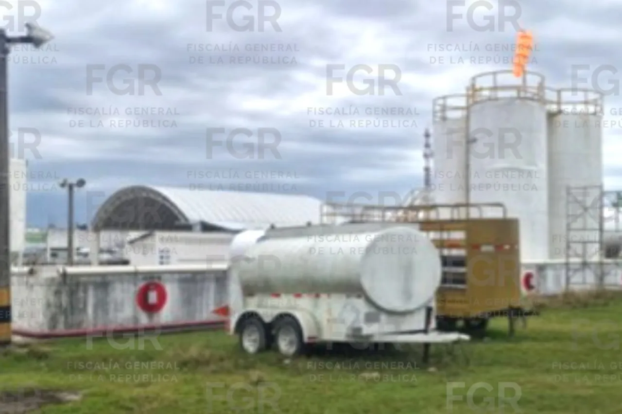 Aseguran 149 vehículos y 82 mil litros de hidrocarburo en Veracruz