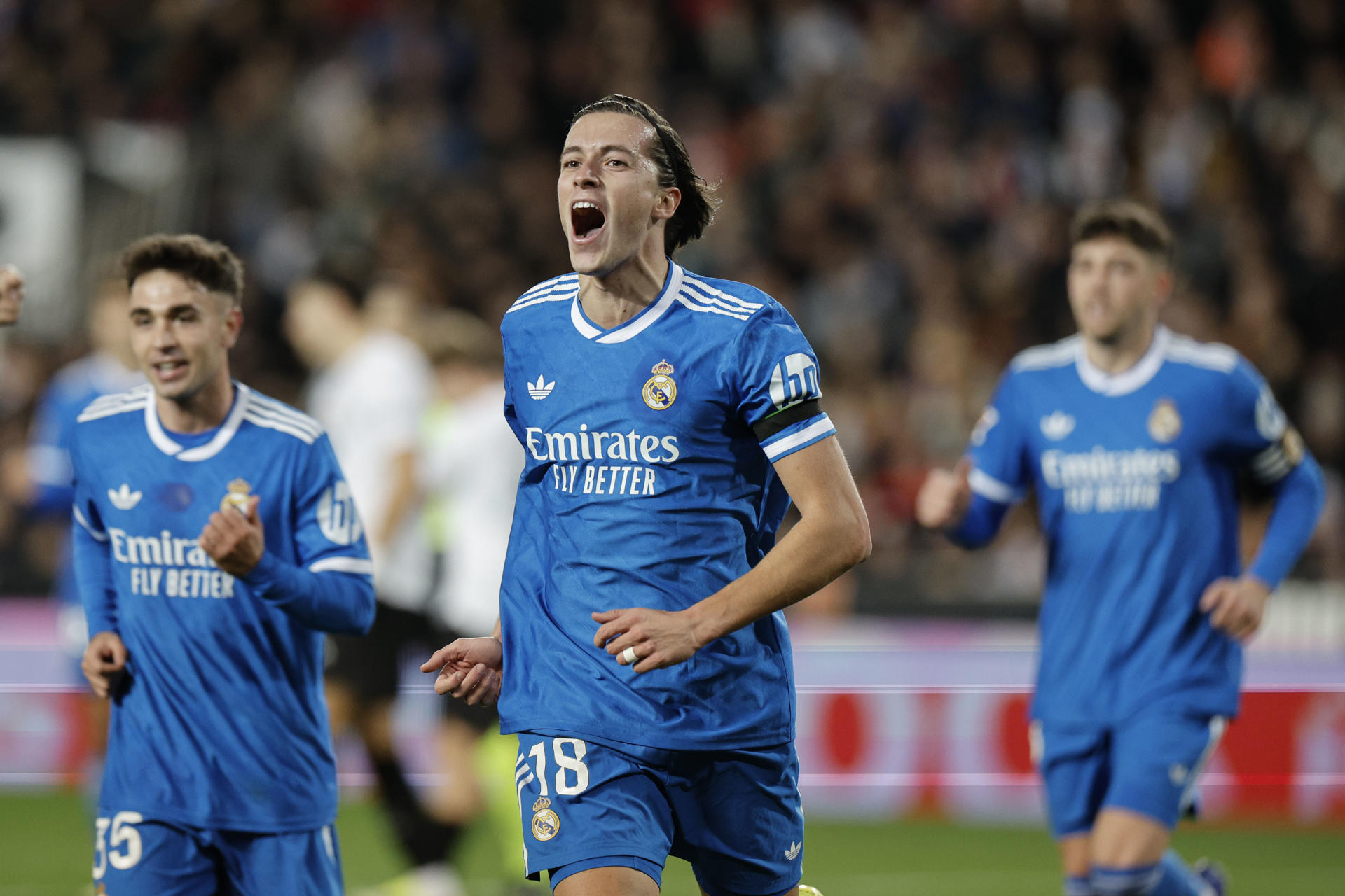 Real Madrid vence a Valencia en clásico con goles de Carrera y Mbappé.